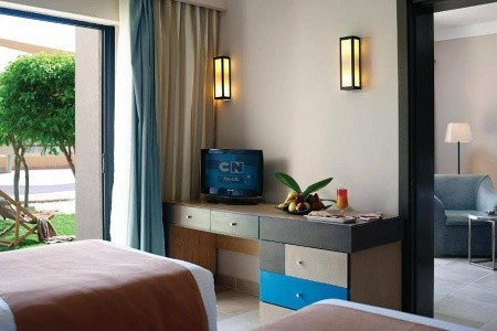 Coral Sea Aqua Club - 62