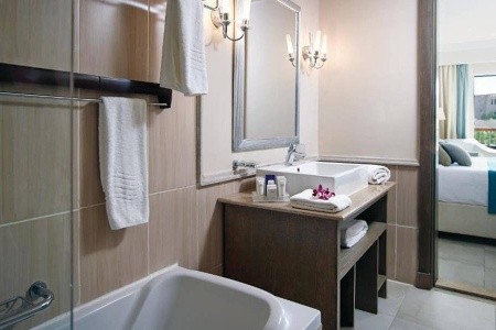 Coral Sea Aqua Club - 63