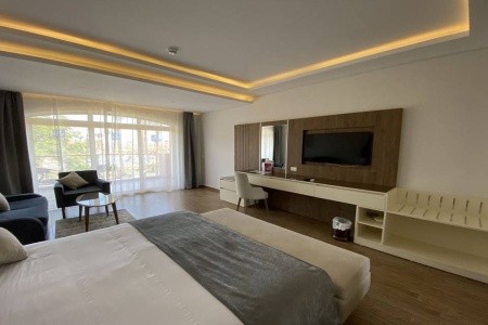 Parrotel Beach Resort - 40