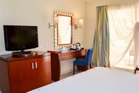 Xperience Sea Breeze Resort - 37