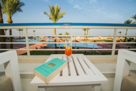 Renaissance Golden View Beach Resort - 59