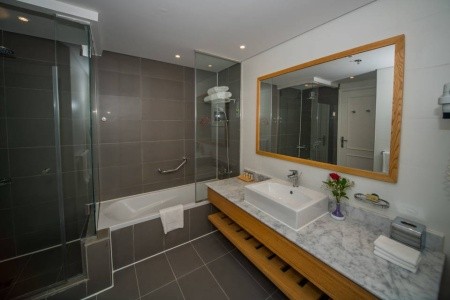 Renaissance Golden View Beach Resort - 63