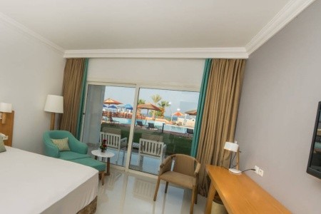 Renaissance Golden View Beach Resort - 64