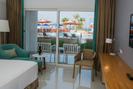 Renaissance Golden View Beach Resort - 67