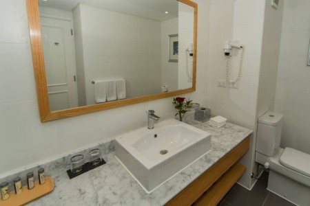 Renaissance Golden View Beach Resort - 77