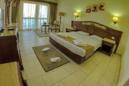 Regency Plaza Aquapark & Spa - 2