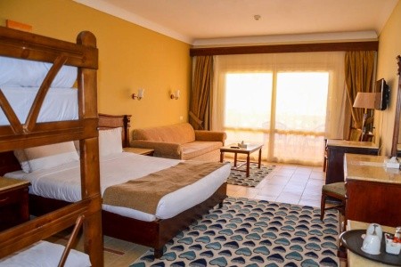 Regency Plaza Aquapark & Spa - 6