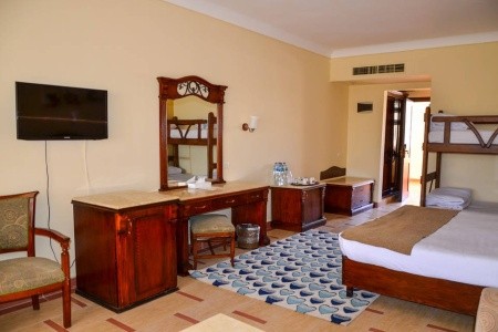 Regency Plaza Aquapark & Spa - 7