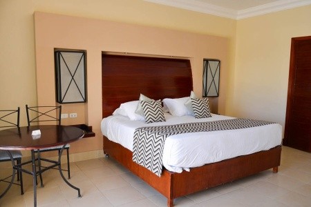 Coral Sea Holiday Village - 37