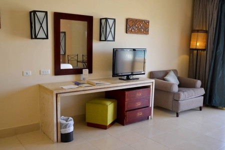 Coral Sea Holiday Village - 39