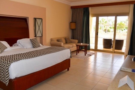 Coral Sea Holiday Village - 51