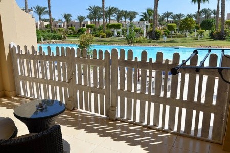 Coral Sea Holiday Village - 55