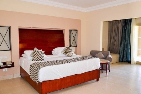 Coral Sea Holiday Village - 63