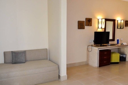 Coral Sea Holiday Village - 65