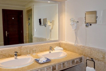 Coral Sea Holiday Village - 68