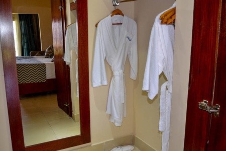 Coral Sea Holiday Village - 69