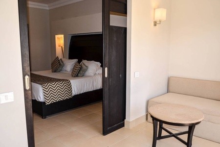 Coral Sea Holiday Village - 77