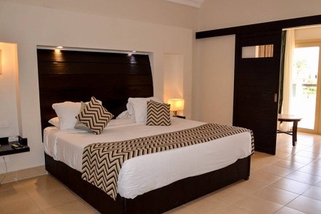 Coral Sea Holiday Village - 80