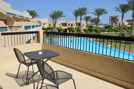 Coral Sea Holiday Village - 81