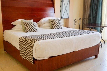 Coral Sea Holiday Village - 97