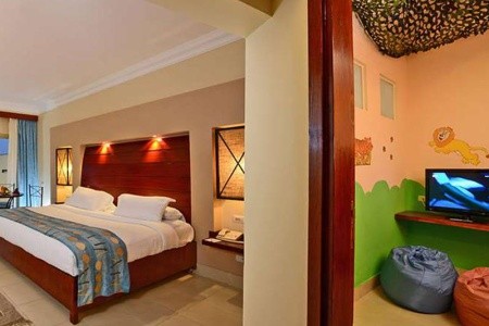 Coral Sea Holiday Village - 98