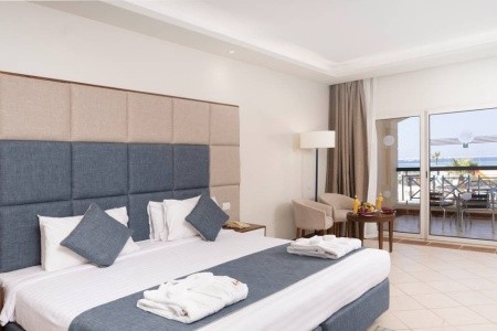 Ivy Cyrene Island Resort - 37