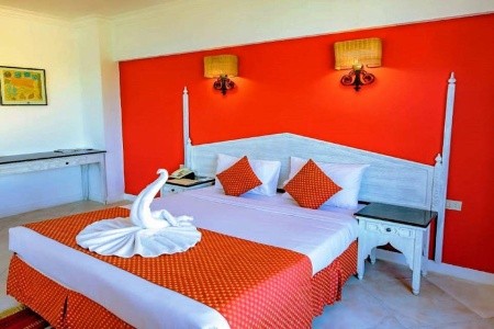 Flamenco Beach & Resort - 31