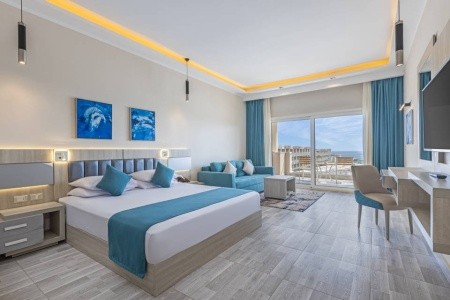 Sirena Beach Resort & Spa - 62