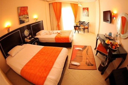 Sphinx Aqua Park Beach Resort - 39