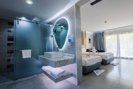 Titanic Beach Spa & Aquapark - 48