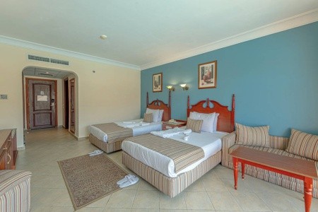 Titanic Beach Spa & Aquapark - 52