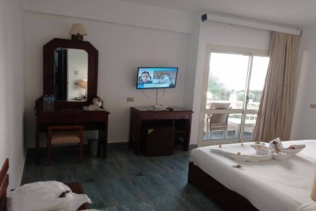 Minamark Beach Resort - 18