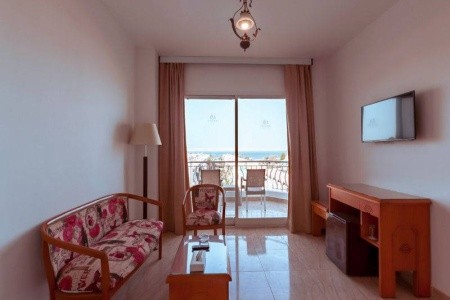 Minamark Beach Resort - 32