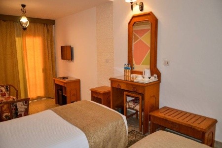 Minamark Beach Resort - 36