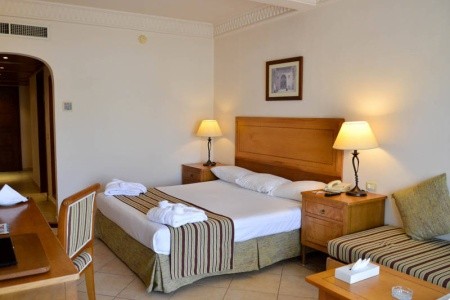 Continental Plaza Beach - 38