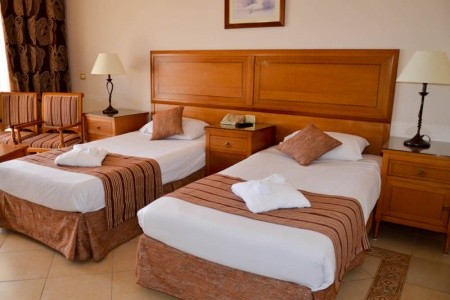 Continental Plaza Beach - 44