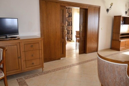 Continental Plaza Beach - 63