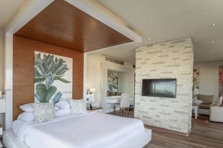 Posh Club By Sunrise Montemare - 48