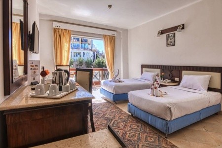 Falcon Naama Star - 18