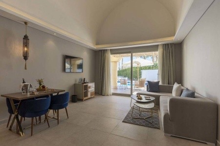 Posh Club By Sunrise Diamond Beach - 41