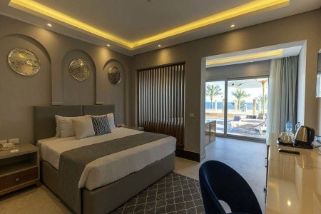 Posh Club By Sunrise Diamond Beach - 47