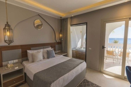 Posh Club By Sunrise Diamond Beach - 53