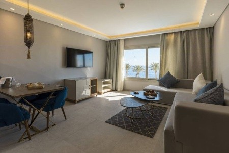 Posh Club By Sunrise Diamond Beach - 57