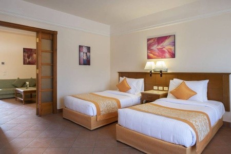 Charmillion Gardens Aqua Park (Ex. Sea Gardens Resort) - 39