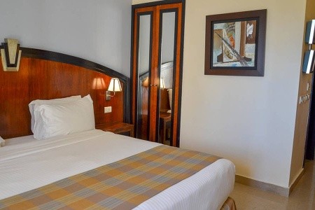 Stella Di Mare Beach Hotel & Spa - 41