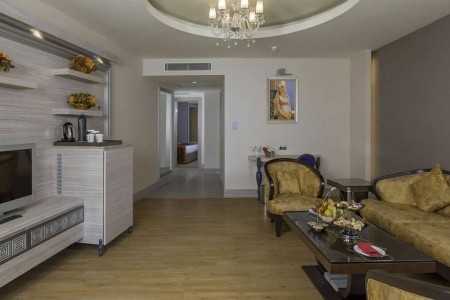 Royal Alhambra Palace - 39