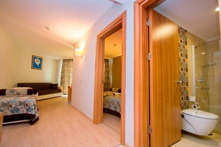 Blue Wave Suite - 28