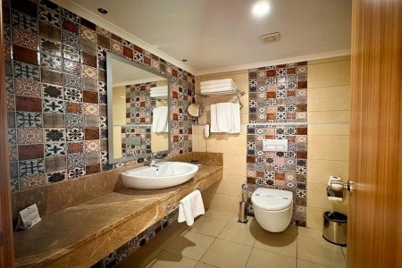 Blue Wave Suite - 36