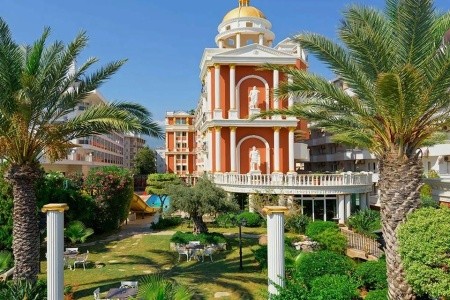 Antique Roman Palace - 14