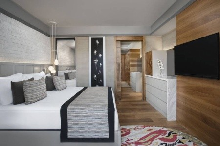 Acanthus & Cennet Barut Collection - 70